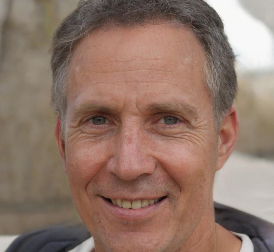 Teodor Radev, Senior Financial Analyst